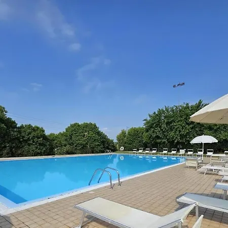 Apartment Wendy Apartment- Twobedroom & Pool & Parkprivatefree & Sports