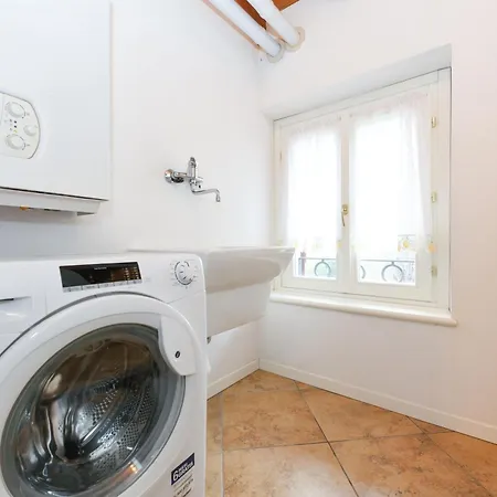 Apartment Wendy Apartment- Twobedroom & Pool & Parkprivatefree & Sports Desenzano del Garda