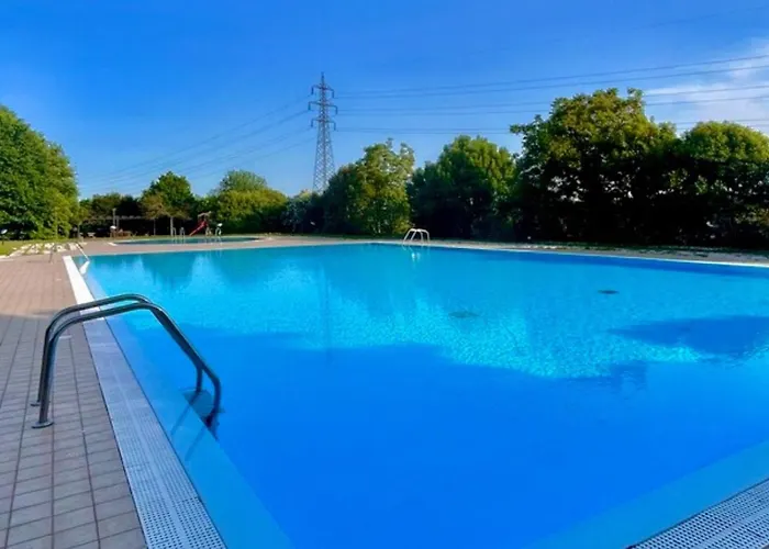 Wendy Apartment- Twobedroom & Pool & Parkprivatefree & Sports Lägenhet Desenzano del Garda