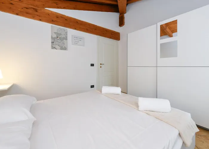 Wendy Apartment- Twobedroom & Pool & Parkprivatefree & Sports Desenzano del Garda